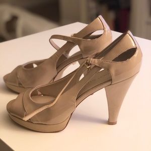Franco Sarto Nude Peep Toe Heel size 7